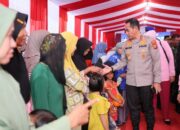 Disambut Meriah, Kapolda Sumsel Sapa Warga Bugis Banyuasin dengan Bantuan Sosial