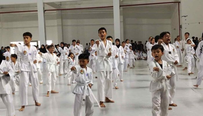 UKT Taekwondo 2026 di Medan Berlangsung Meriah, Siswa SD AN Nizam Tampil Memukau