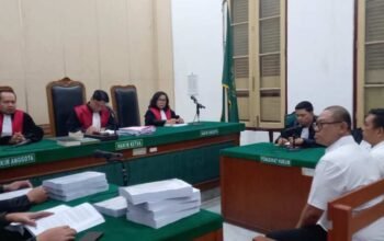 Kasus Korupsi Lampu Jalan Taput: Budiman Gultom dan William Leo Dituntut 8 Tahun Penjara